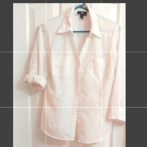 IZ BYER white blouse size L with button up sleeves
